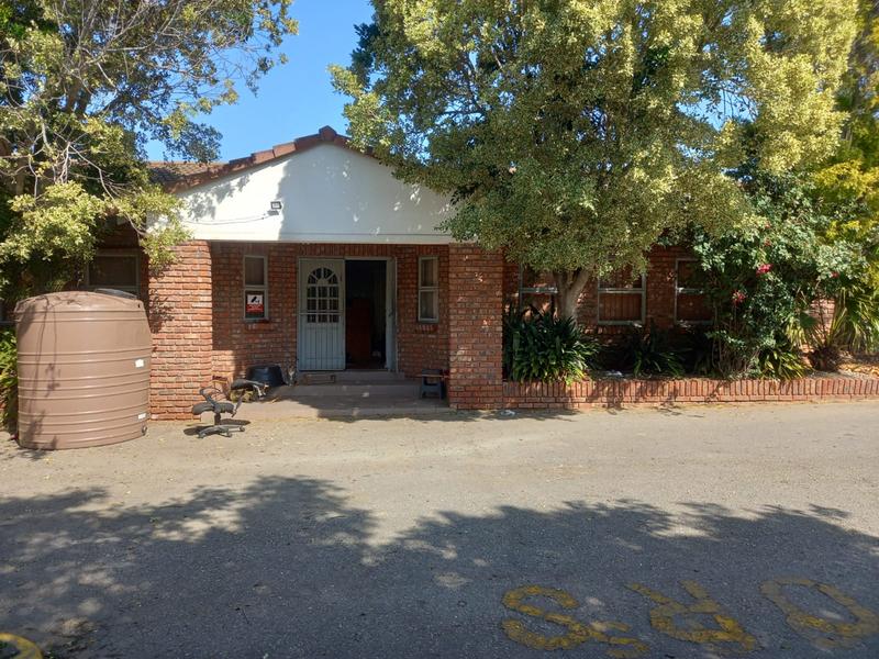 To Let commercial Property for Rent in Perseverance Industrial Eastern Cape